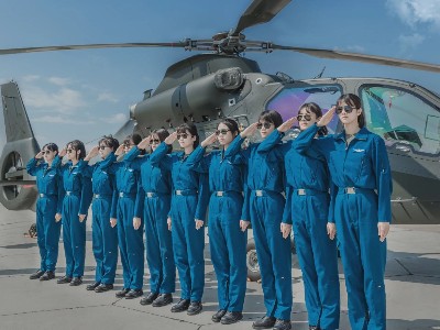 陸軍首批10名女飛行學(xué)院首次單飛，在板換生產(chǎn)行業(yè)有一席之地就要做專